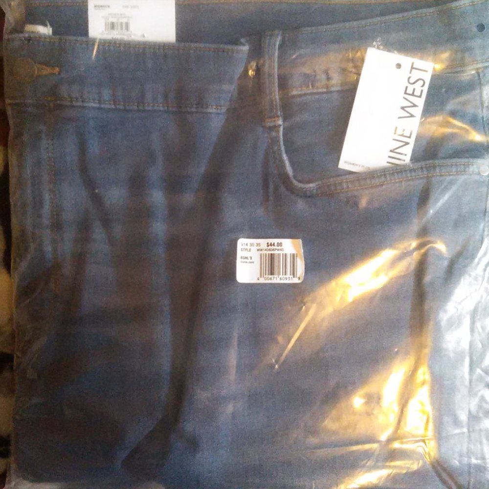 Brand New Nine West 30 WS Blue Jeans